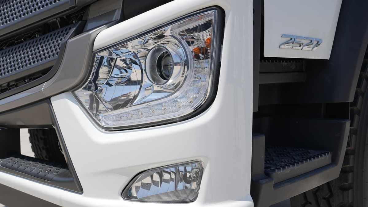 Cụm đèn tín hiệu trước AUMAN C240